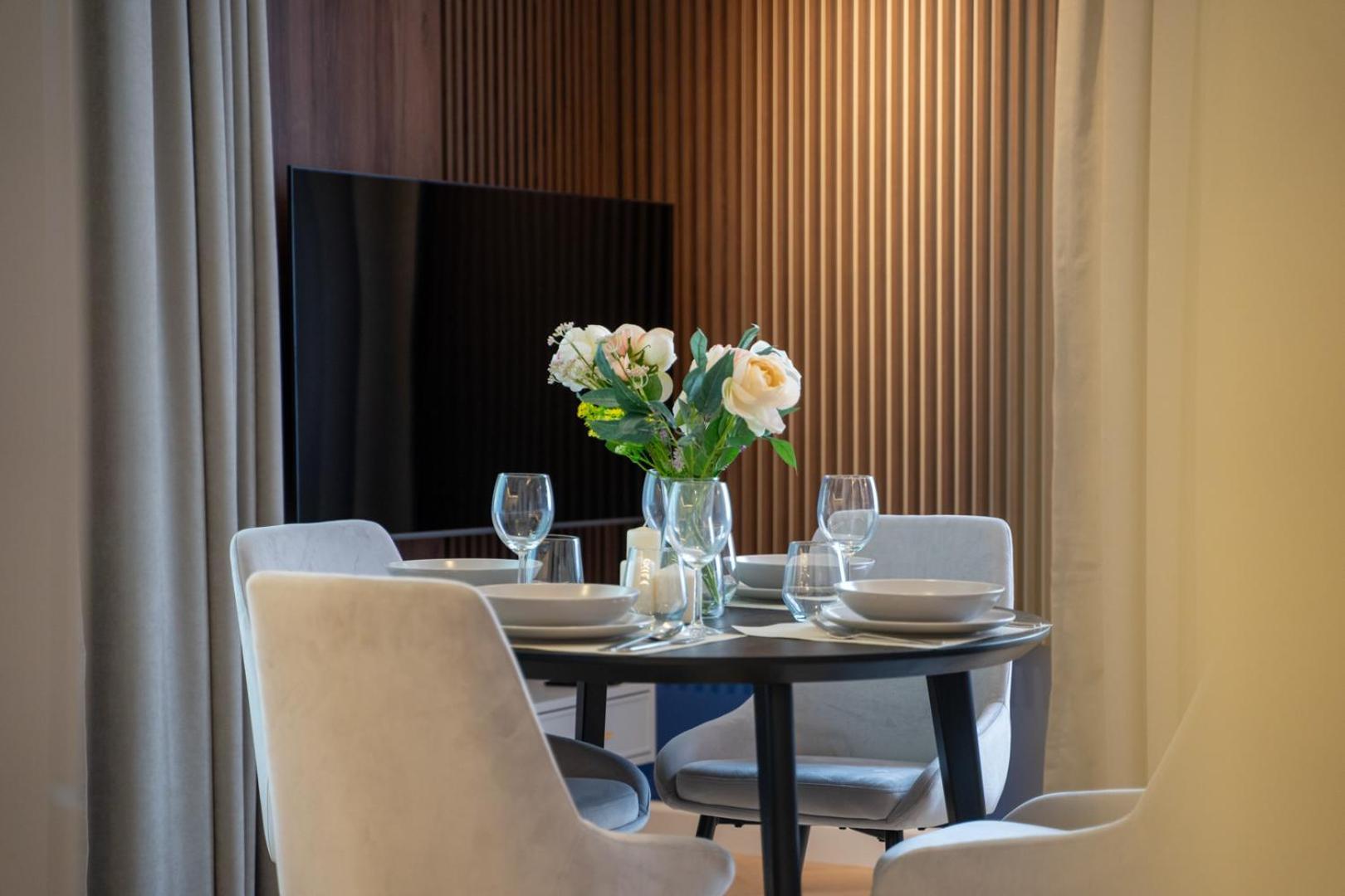 Apartament Old Town - Location, Workspace - By Rentujemy Warszawa
