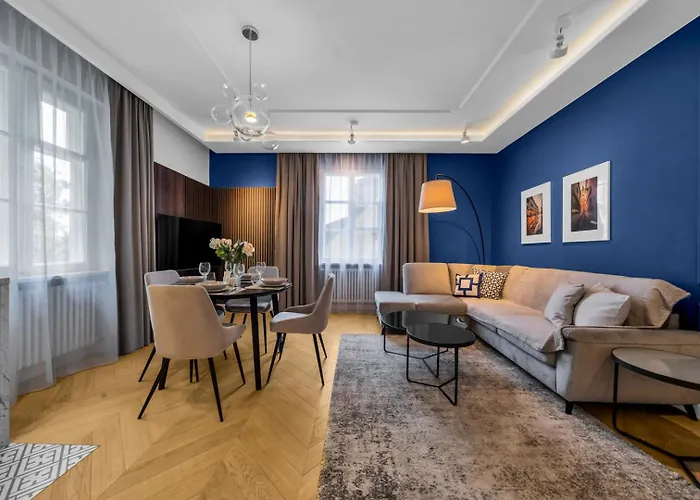 Warsaw Old Town Apt - Top Location, Workspace - By Rentujemy