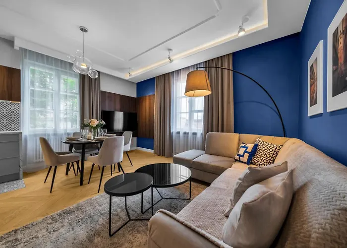 Warsaw Old Town Apt - Top Location, Workspace - By Rentujemy