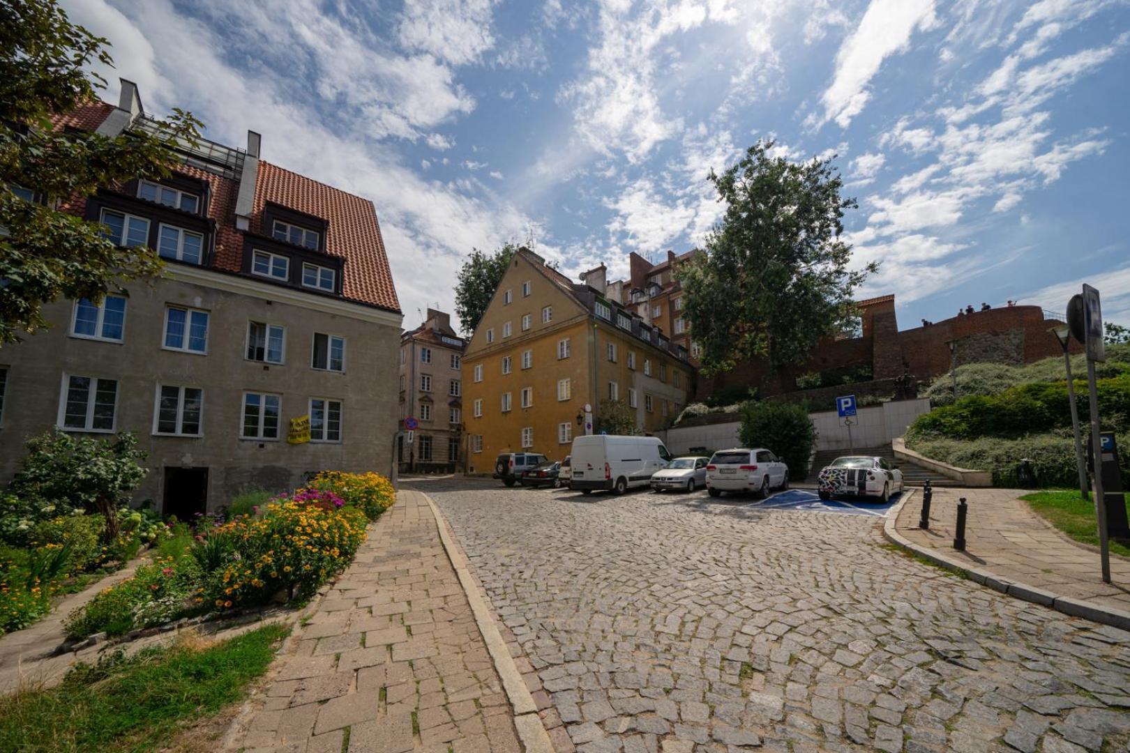 Old Town - Location, Workspace - By Rentujemy